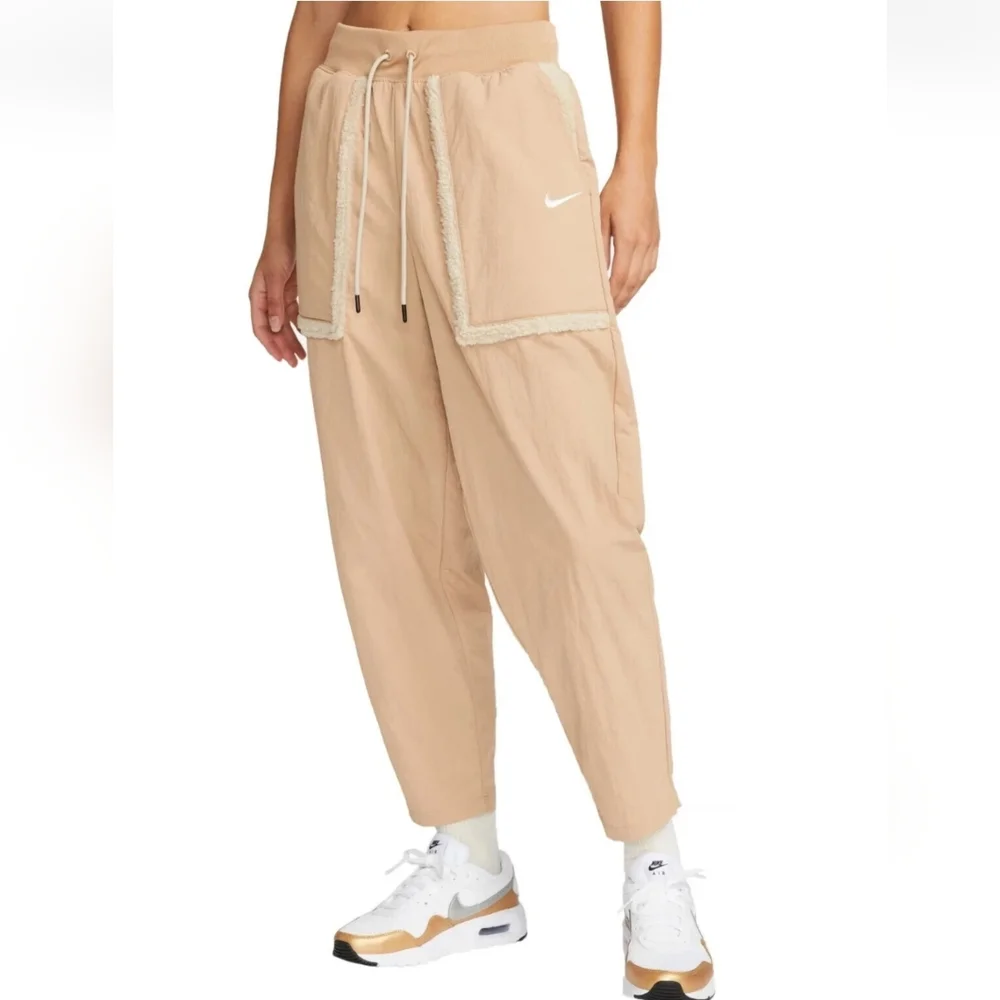 NEW Nike Women's Essential Loose Fit High Rise Hemp Fleece Jogger Pant